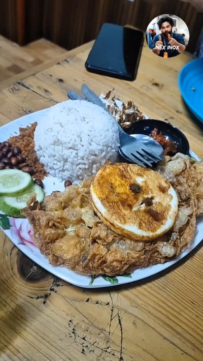 Makan makan sambal main boardgame cuma d